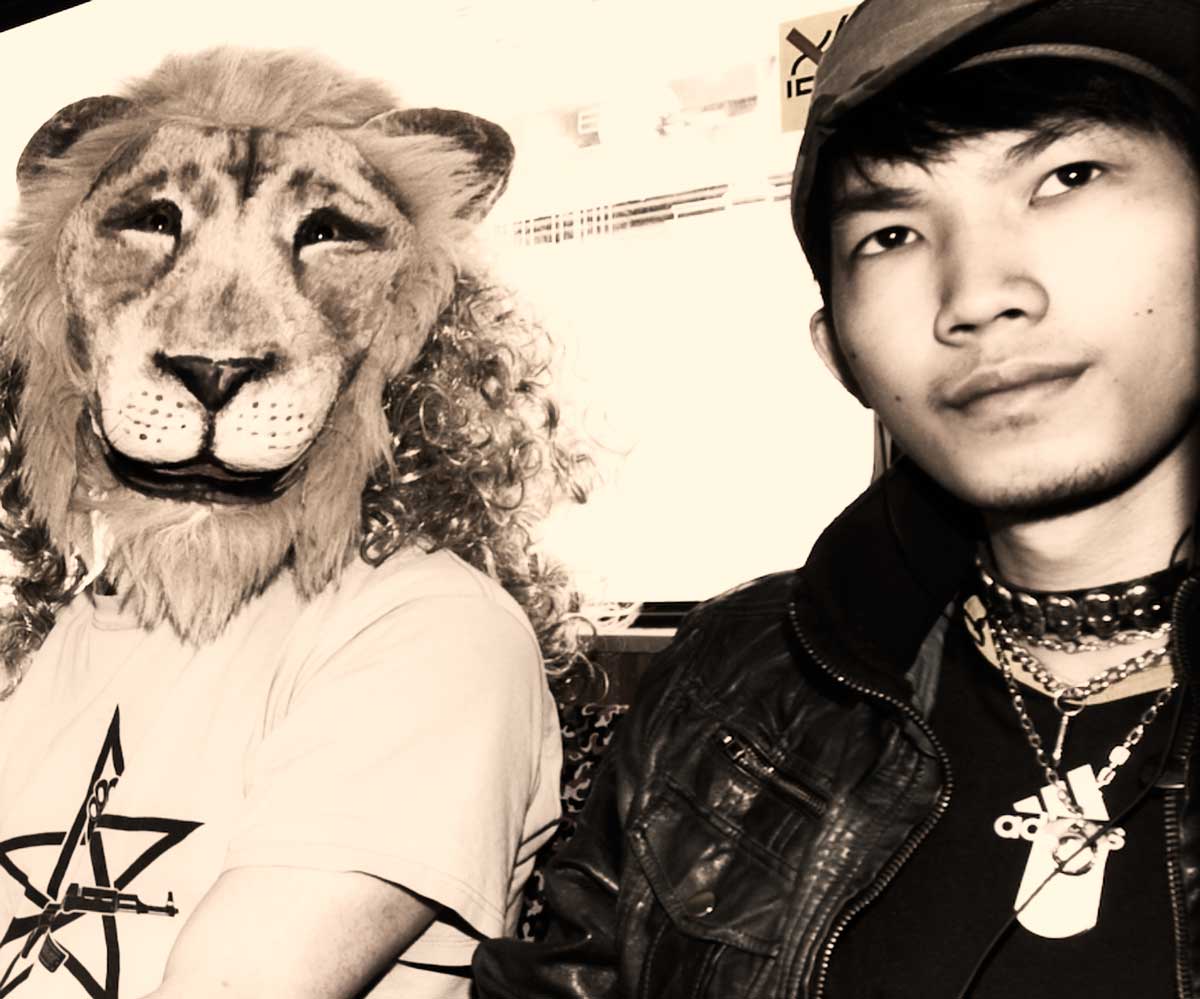 Lion 11